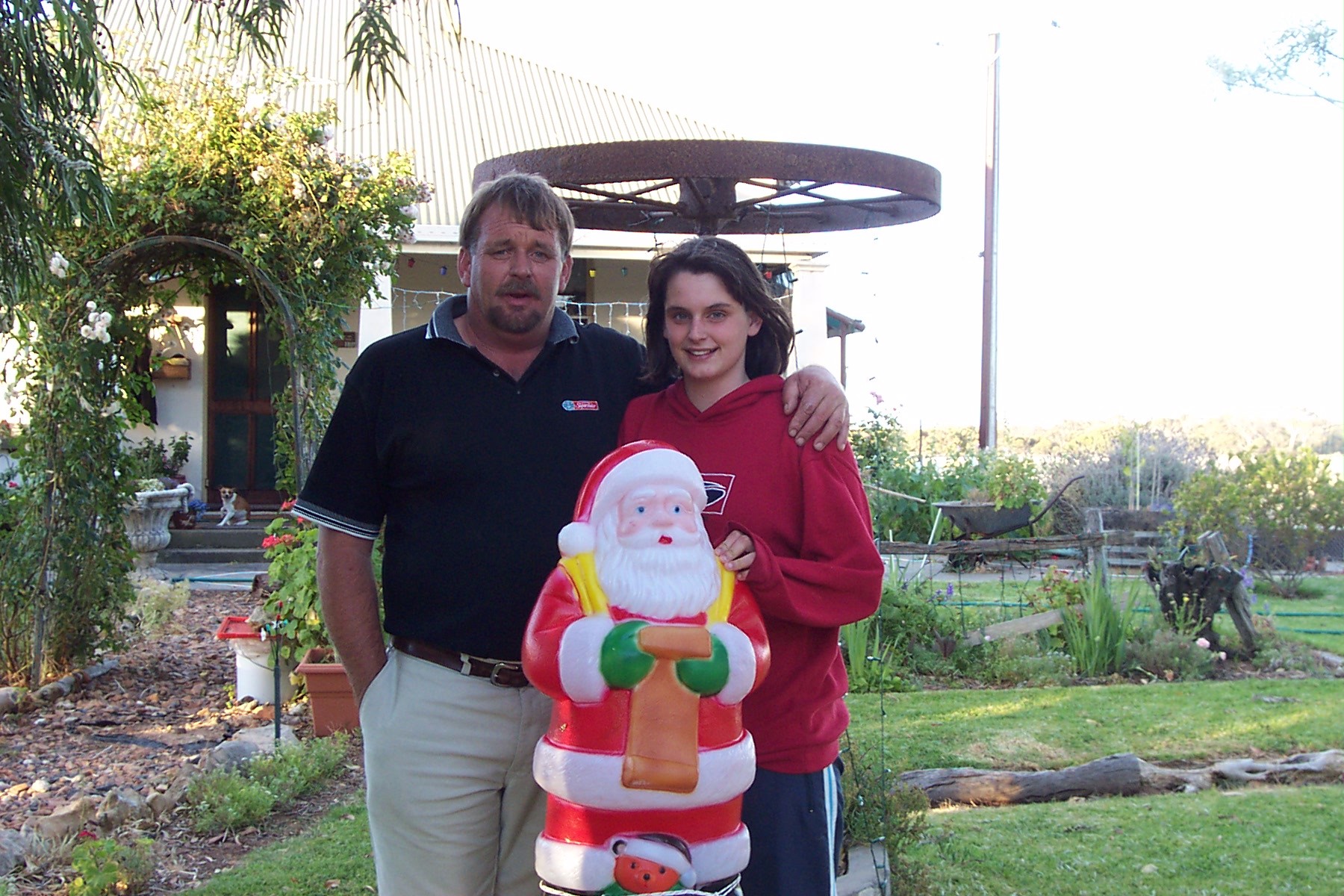 Trevor and Melissa Pomery 2005 Trevor Pomery and his daugther Melissa at their home 'Hilda's Cottage', taken in December 2005